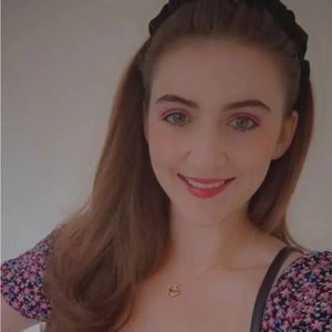 Meet your Posher, Denise